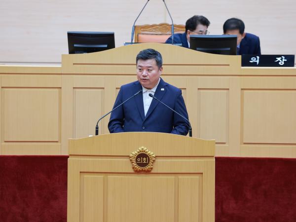 제393회 임시회 제5차 본회의 첨부이미지 : 25년09월19일 제393회 임시회 제5차 본회의 - 006.jpg