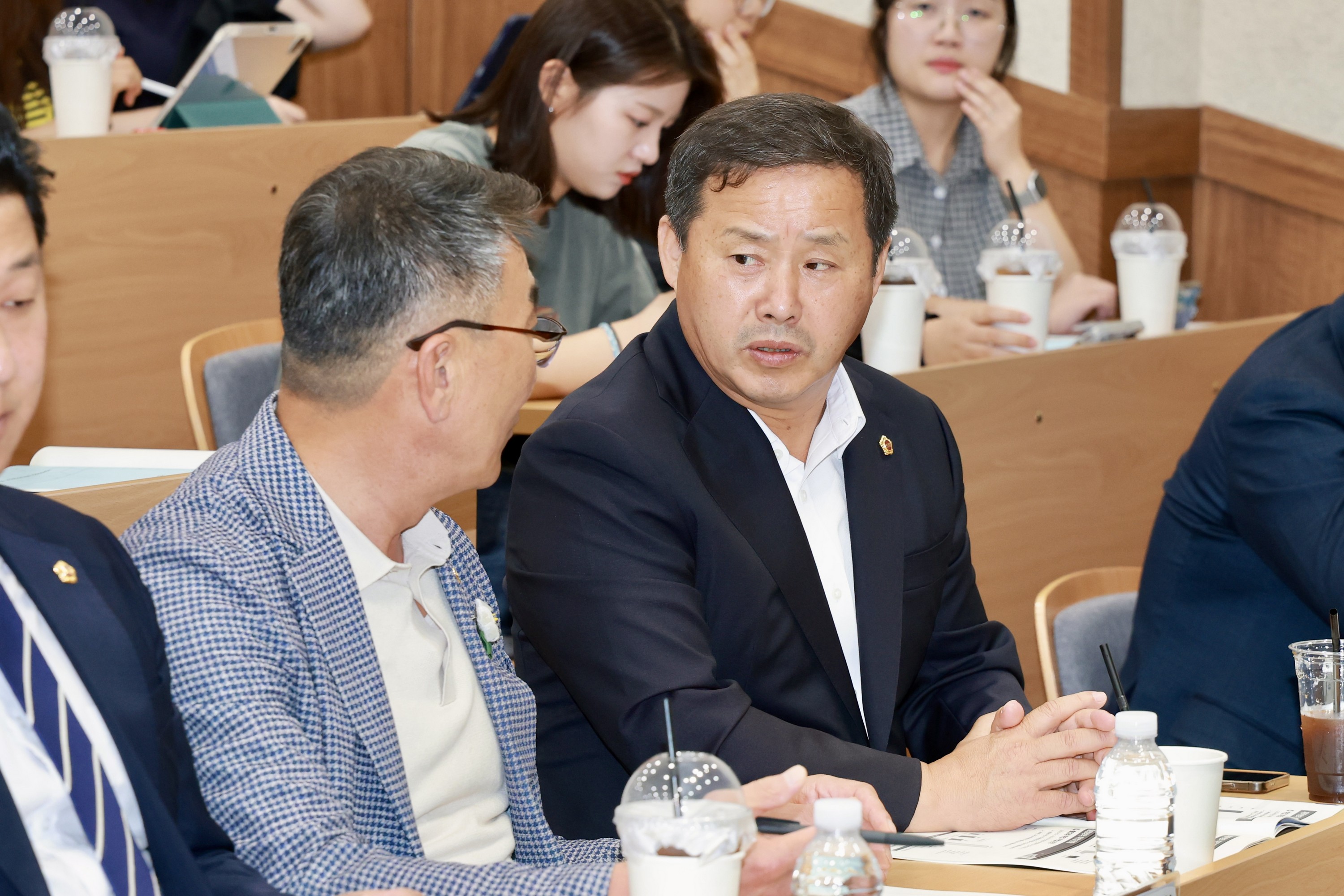 전라남도 청년 취업 지원 정책 개발 토론회 첨부이미지 : 25년09월08일 전라나도 청년 취업 지원 정책 개박 토론회 - 015.jpg