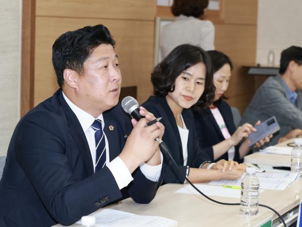 전라남도 청년 취업 지원 정책 개발 토론회 첨부이미지 : 25년09월08일 전라나도 청년 취업 지원 정책 개박 토론회 - 059.jpg