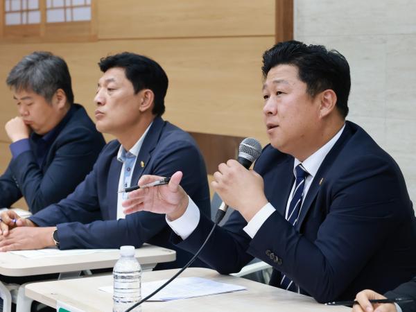 전라남도 청년 취업 지원 정책 개발 토론회 첨부이미지 : 25년09월08일 전라나도 청년 취업 지원 정책 개박 토론회 - 075.jpg