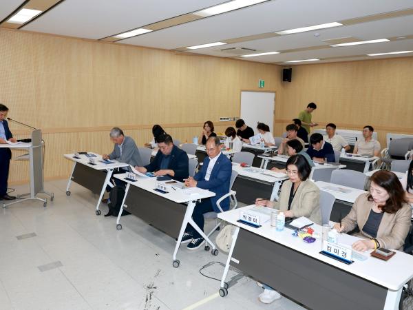 영산강 역사문화환경 연구회 생태복원 방안 강연회 첨부이미지 : 25년09월02일 영산강역사문화환경연구회 생태 복원 방안 강연회 - 003.jpg