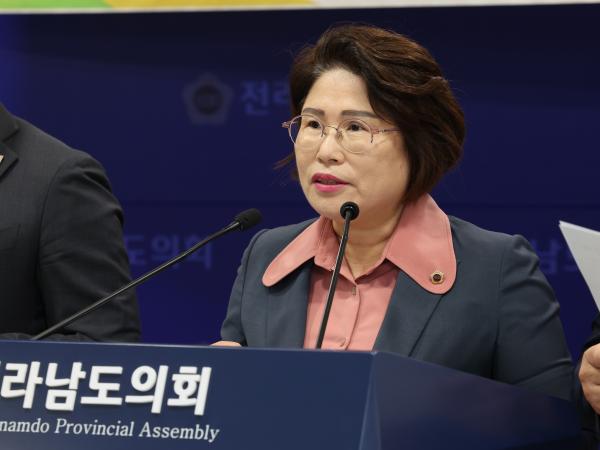 전남국립의대 설립을 위한 통합대학 교명 공모 촉구 성명서 발표 기자회견 첨부이미지 : 25년09월02일 전남국립의대 설립을 위한 통합대학 교명 공모 촉구 성명서 발표 기자회견 - 009.jpg