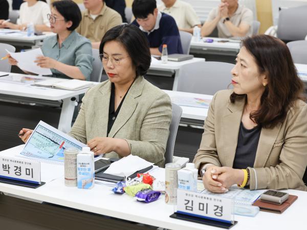 영산강 역사문화환경 연구회 생태복원 방안 강연회 첨부이미지 : 25년09월02일 영산강 하구 현황 및 생태 복원 방안 (3).jpg