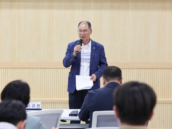 영산강 역사문화환경 연구회 생태복원 방안 강연회 첨부이미지 : 25년09월02일 영산강 하구 현황 및 생태 복원 방안 (5).jpg