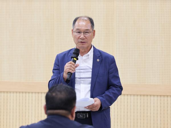 영산강 역사문화환경 연구회 생태복원 방안 강연회 첨부이미지 : 25년09월02일 영산강 하구 현황 및 생태 복원 방안 (10).jpg