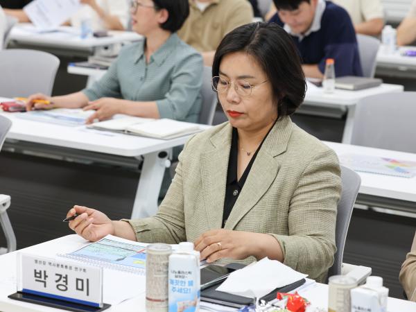 영산강 역사문화환경 연구회 생태복원 방안 강연회 첨부이미지 : 25년09월02일 영산강 하구 현황 및 생태 복원 방안 (4).jpg