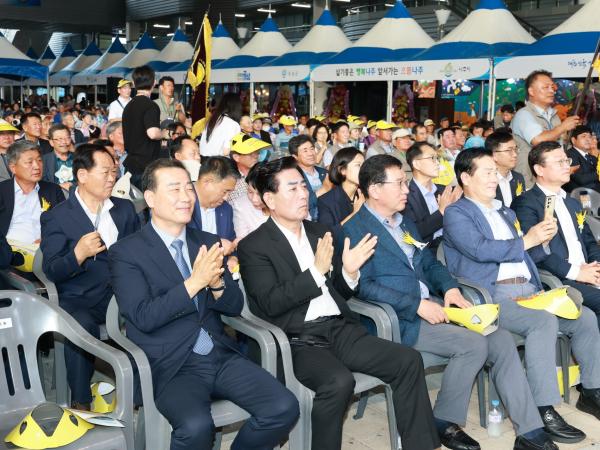 (사)한국쌀전업농 전라남도연합회 회원대회 첨부이미지 : 25년09월04일 (사)한국쌀전업농 전라남도연합회 회원대회 - 043.jpg