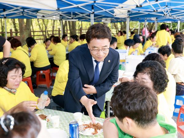 전남 새마을부녀회 제23회 한마음 어울마당 첨부이미지 : 25년09월01일 전남새마을부녀회 제23회 한마음 어울마당 - 054.jpg