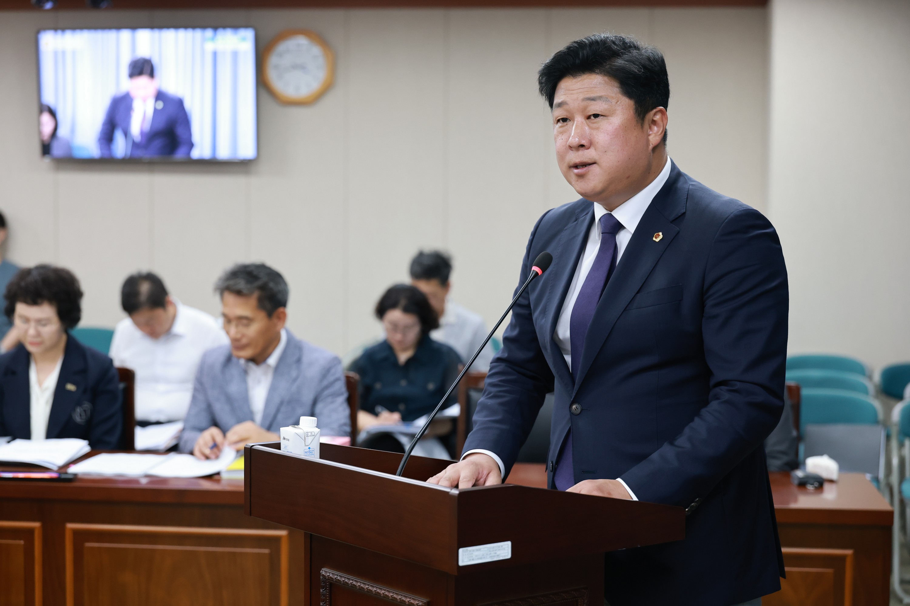제393회 임시회 농수산위원회 회의 첨부이미지 : 25년09월09일 제393회 임시회 농수산위원회 회의 - 020.jpg