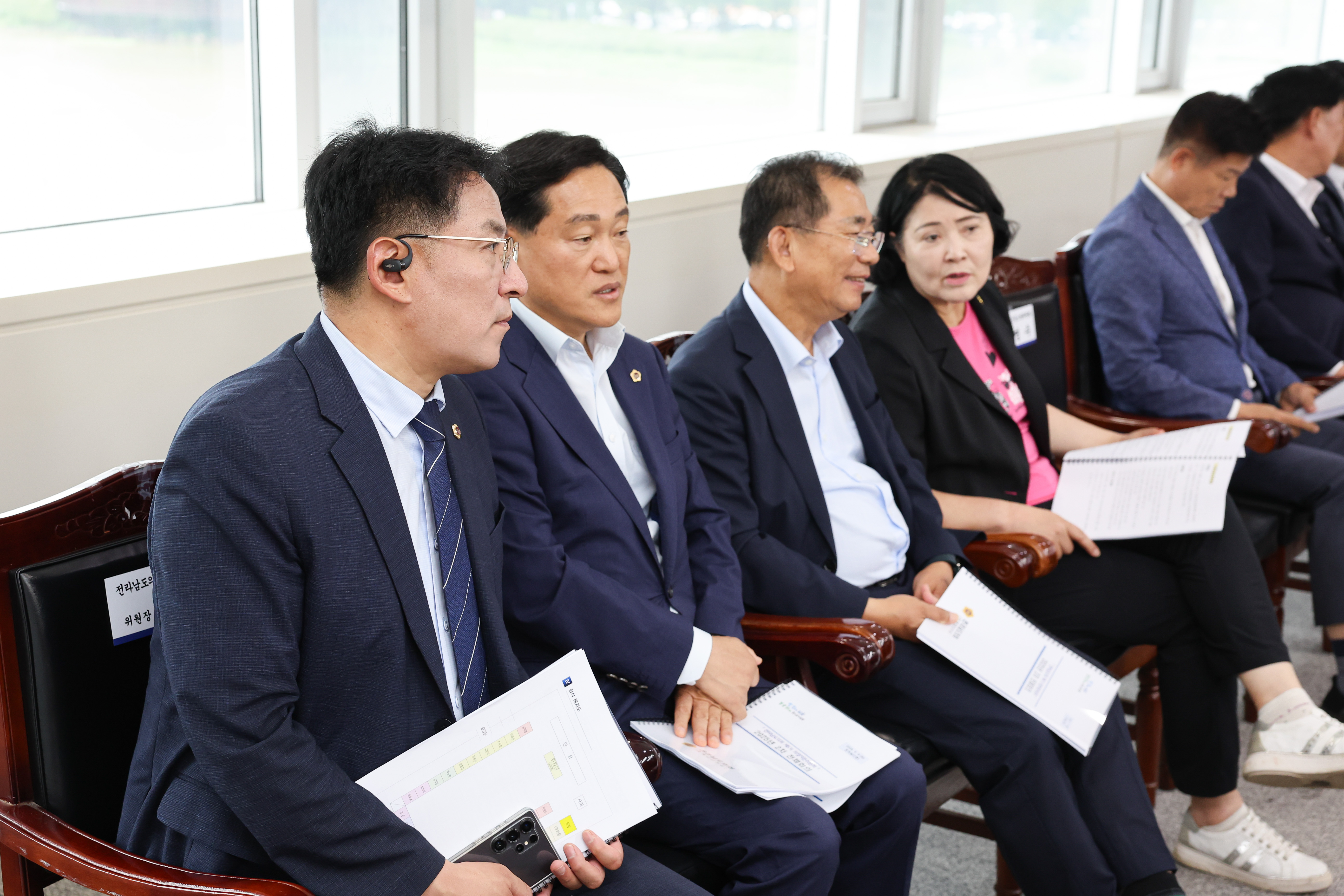 2025년 2차 전라남도의회 의정자문위원회 회의 첨부이미지 : 25년09월09일 2025년 2차 전라남도의회 의정자문휘원회 회의 (28).jpg