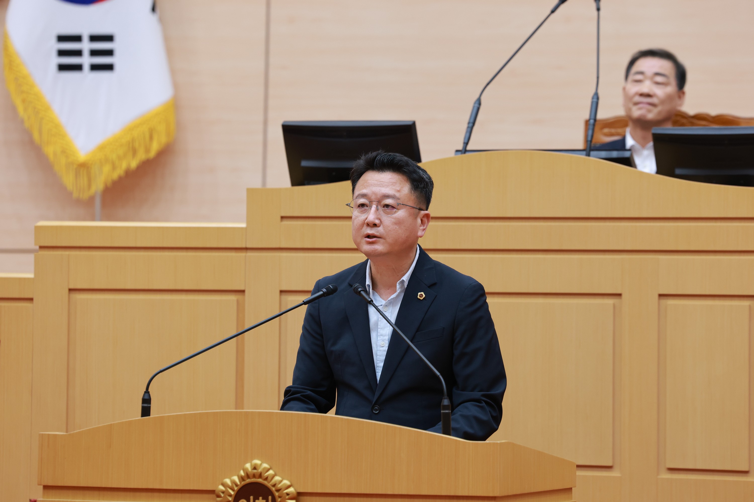 제393회 임시회 제1차 본회의 첨부이미지 : 25년09월09일 제393회 임시회 제1차 본회의 - 144.jpg