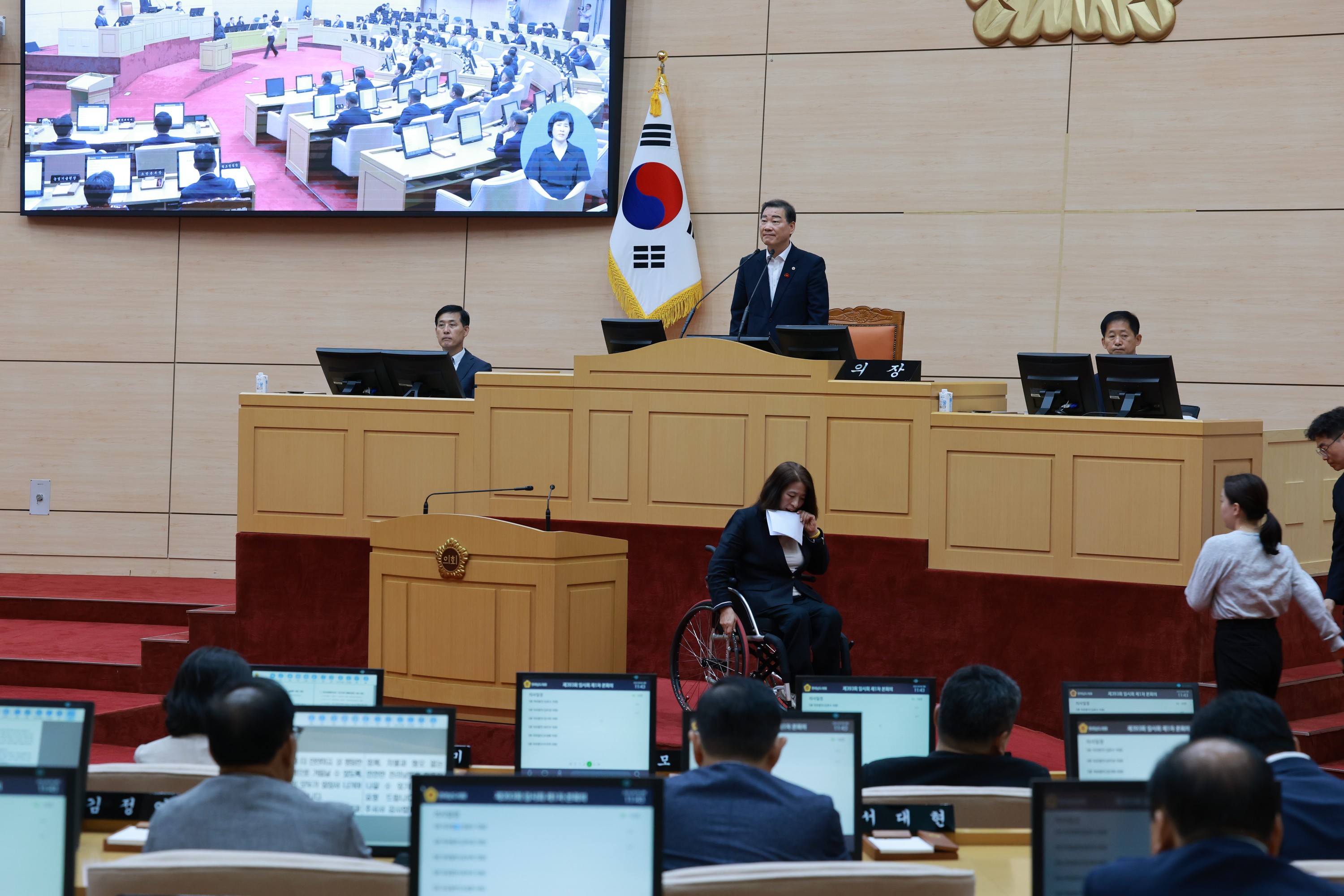 제393회 임시회 제1차 본회의 첨부이미지 : 25년09월09일 제393회 임시회 제1차 본회의 - 137.jpg