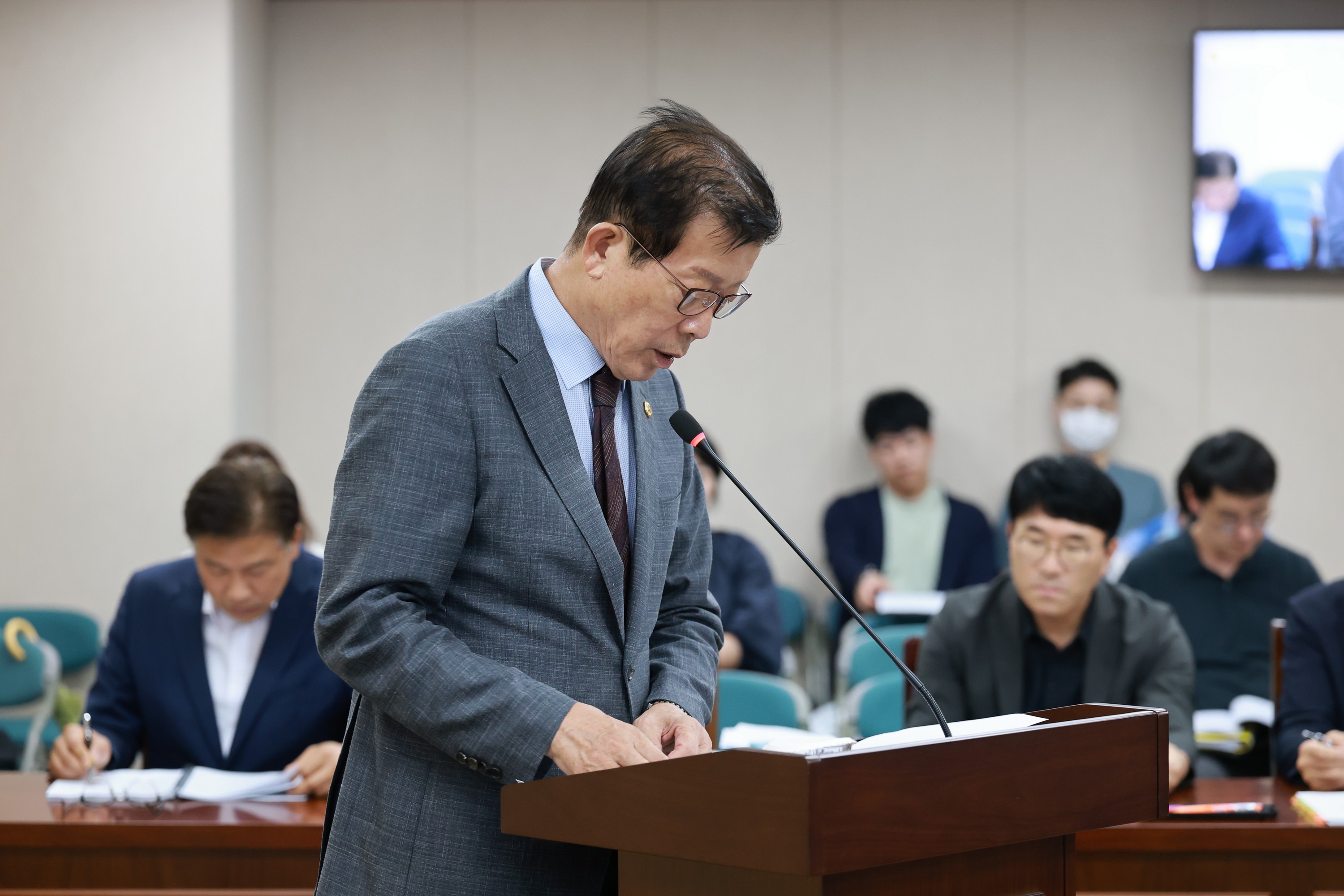 제393회 임시회 농수산위원회 회의 첨부이미지 : 25년09월09일 제393회 임시회 농수산위원회 회의 - 027.jpg