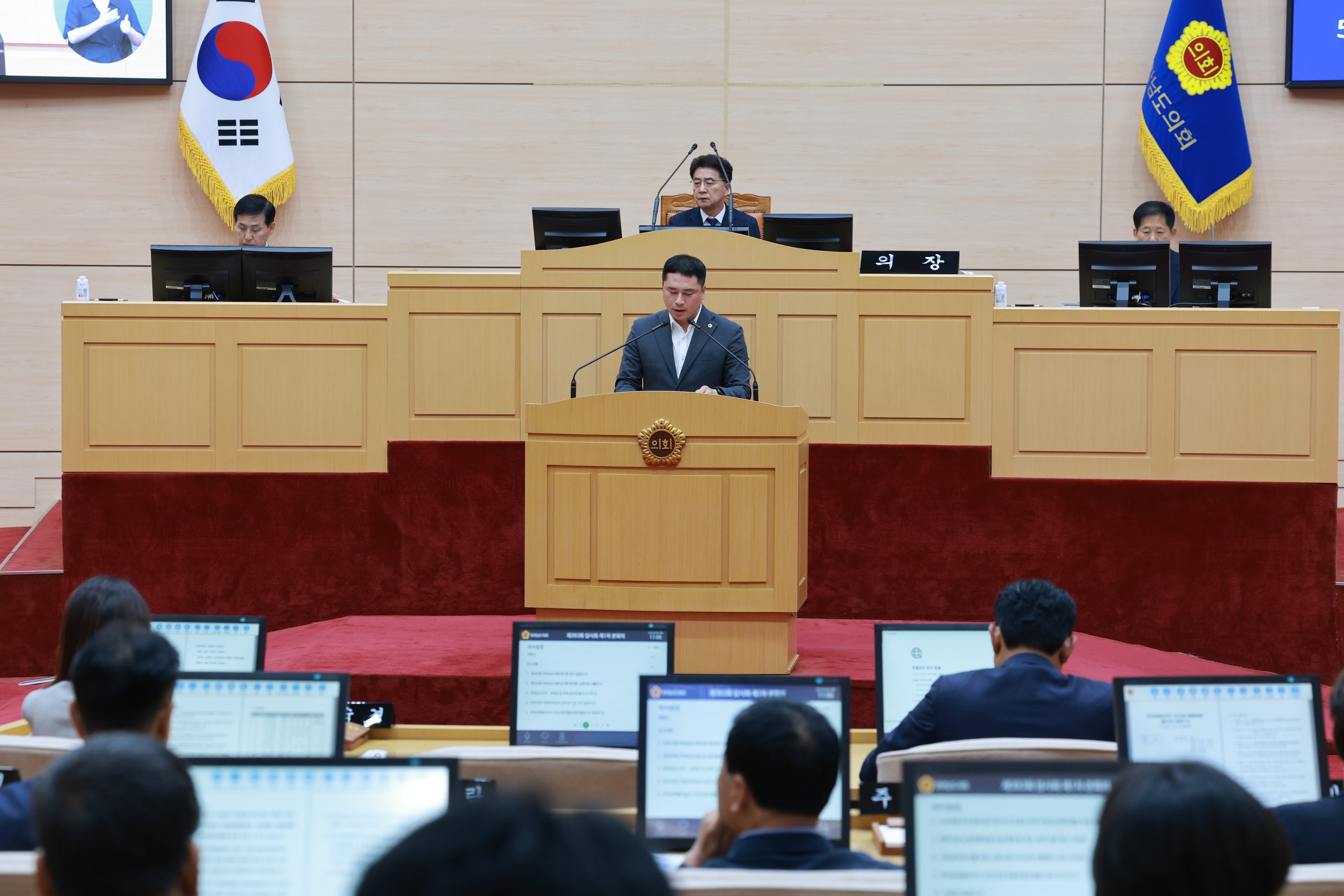 제393회 임시회 제1차 본회의 첨부이미지 : 25년09월09일 제393회 임시회 제1차 본회의 - 096.jpg