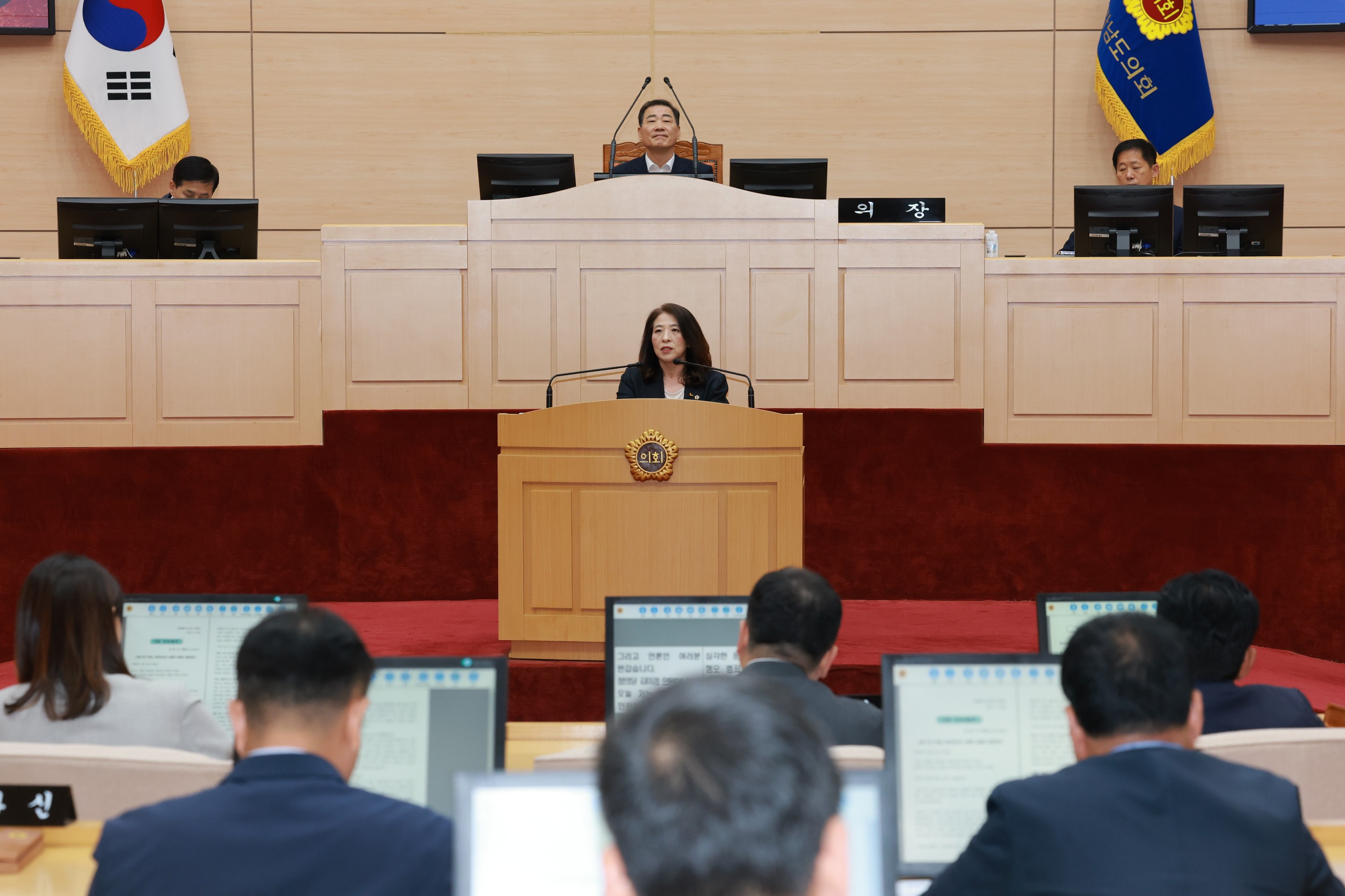 제393회 임시회 제1차 본회의 첨부이미지 : 25년09월09일 제393회 임시회 제1차 본회의 - 134.jpg