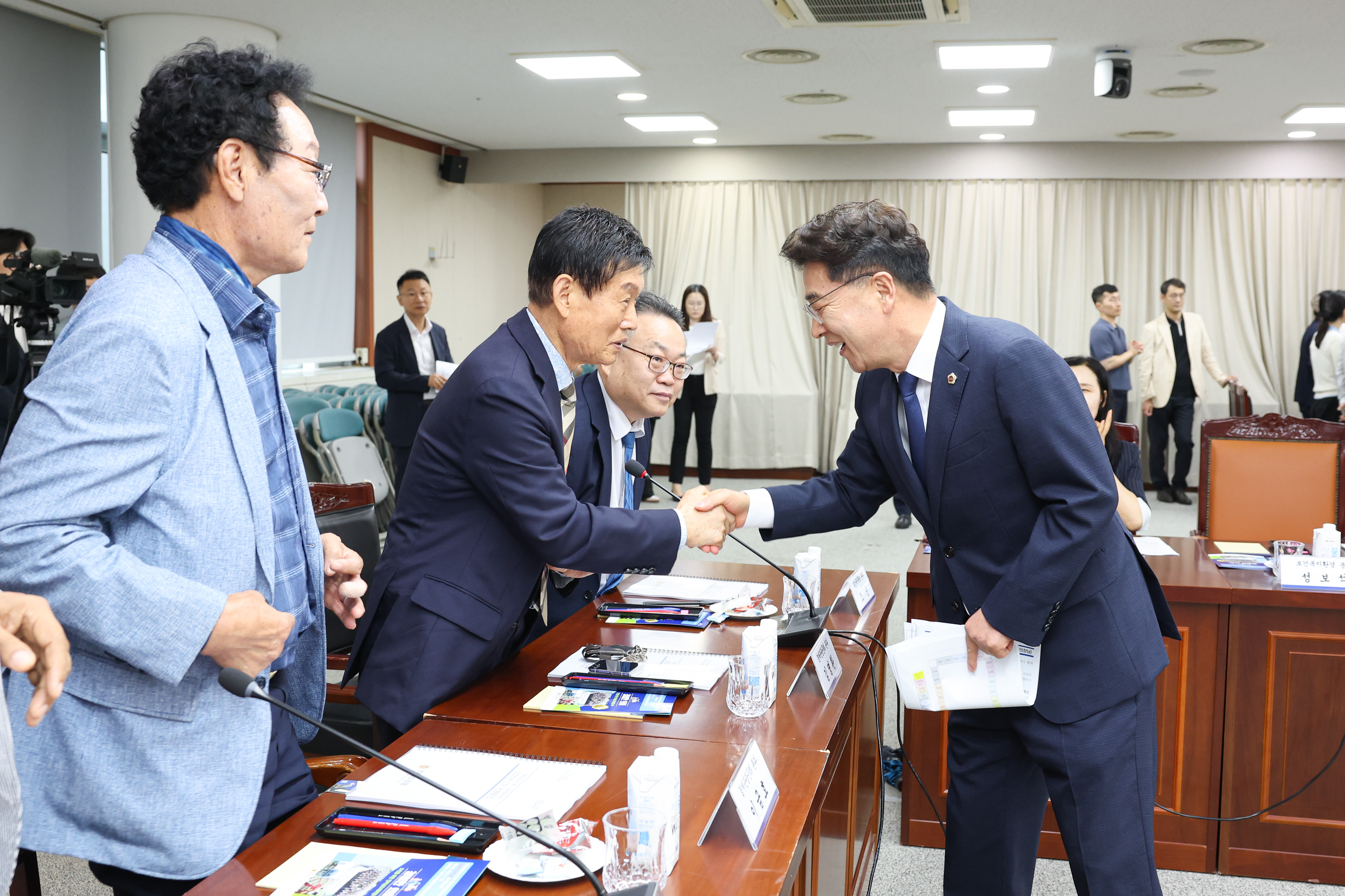 2025년 2차 전라남도의회 의정자문위원회 회의 첨부이미지 : 25년09월09일 2025년 2차 전라남도의회 의정자문휘원회 회의 (2).jpg