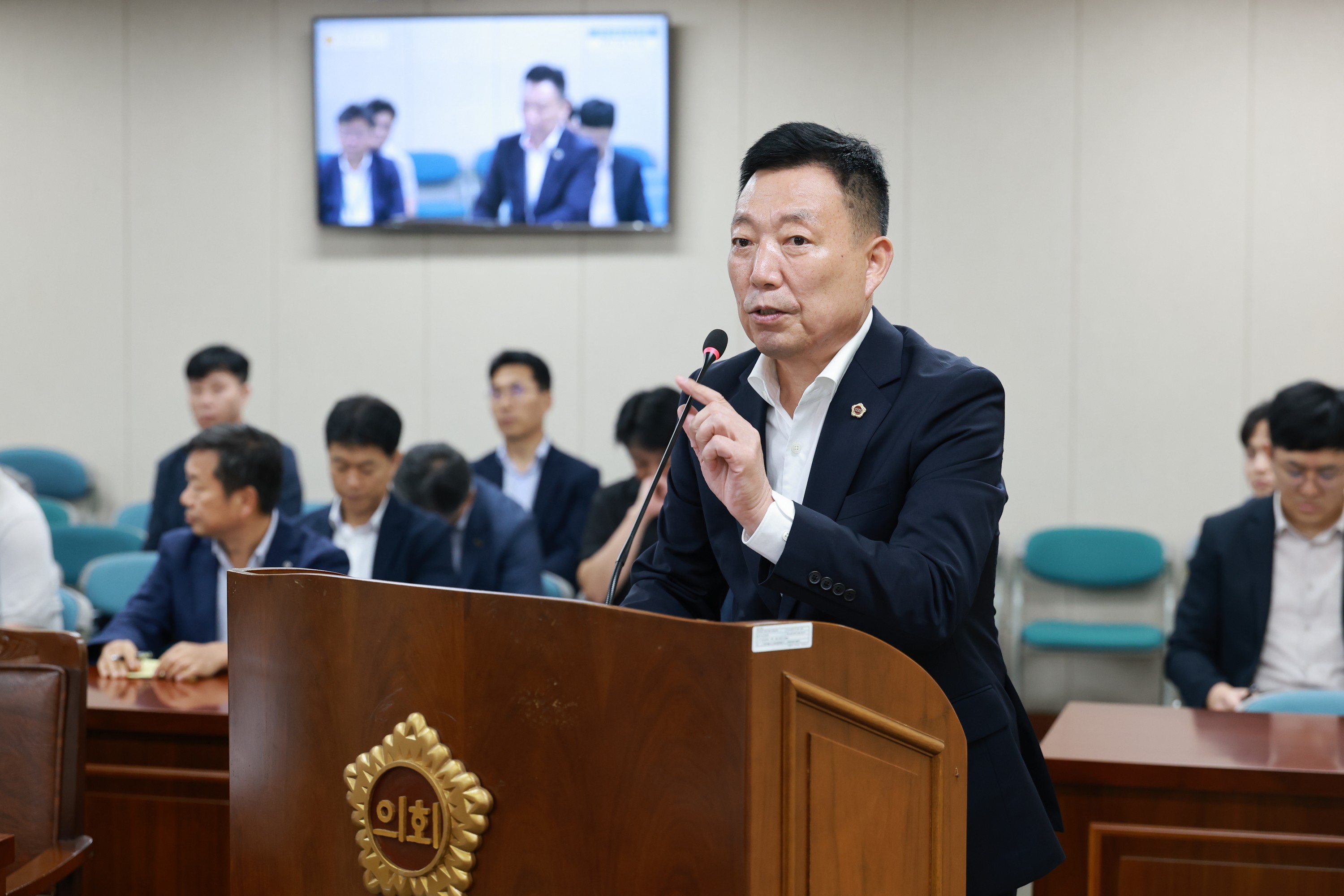 제393회 임시회 안전건설소방위원회 회의 첨부이미지 : 25년09월09일 제393회 임시회 안전건설소방위원회 회의 - 013.jpg