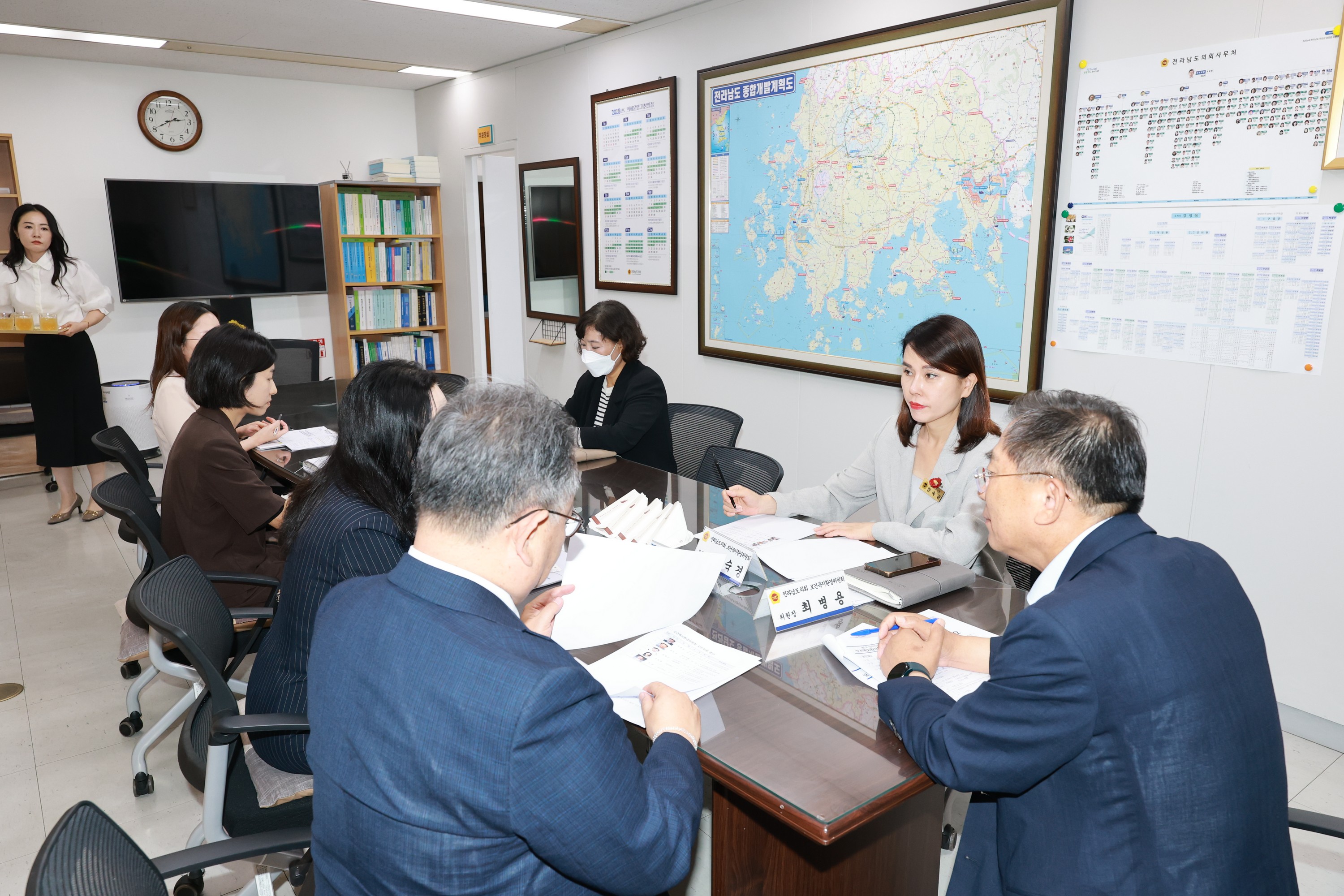2025년 제2차 의정자문위원회 보건복지환경분과 회의 첨부이미지 : 25년09월09일 2025년 제2차 의정자문위원회 보건복지환경분과 회의 - 006.jpg