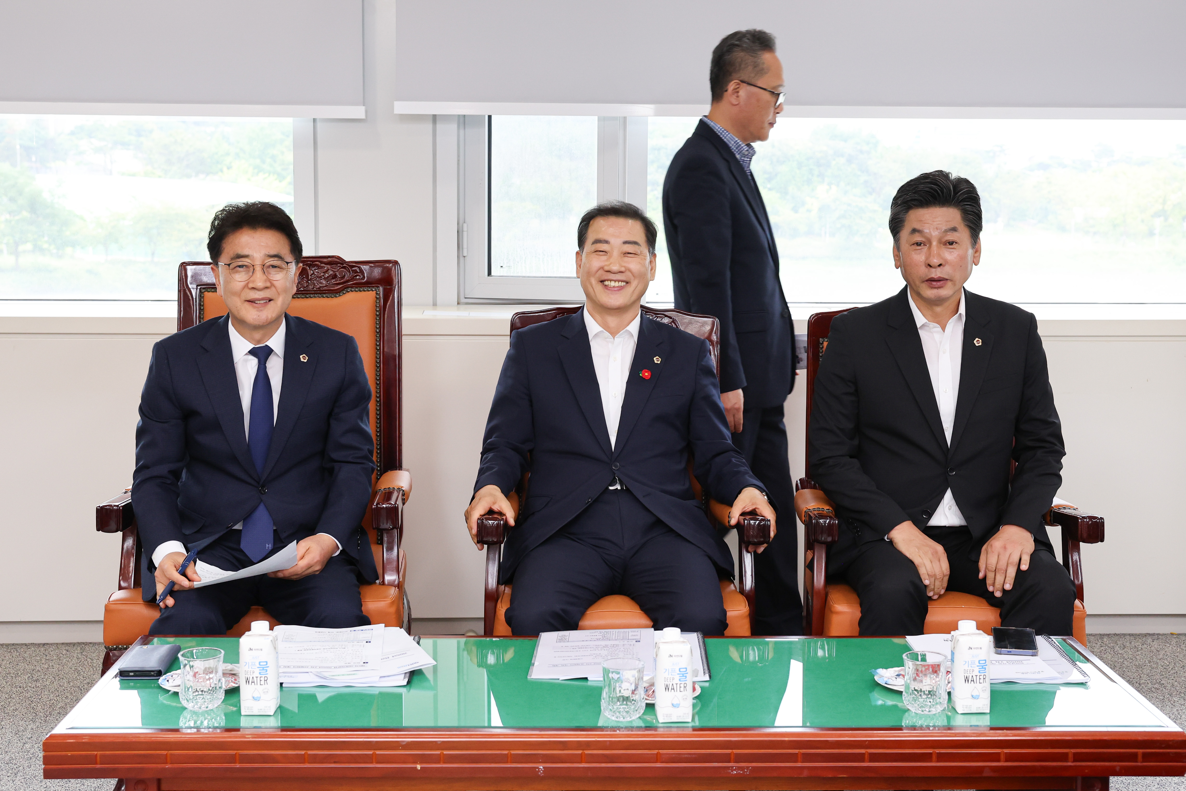 2025년 2차 전라남도의회 의정자문위원회 회의 첨부이미지 : 25년09월09일 2025년 2차 전라남도의회 의정자문위원회 회의 (4).jpg