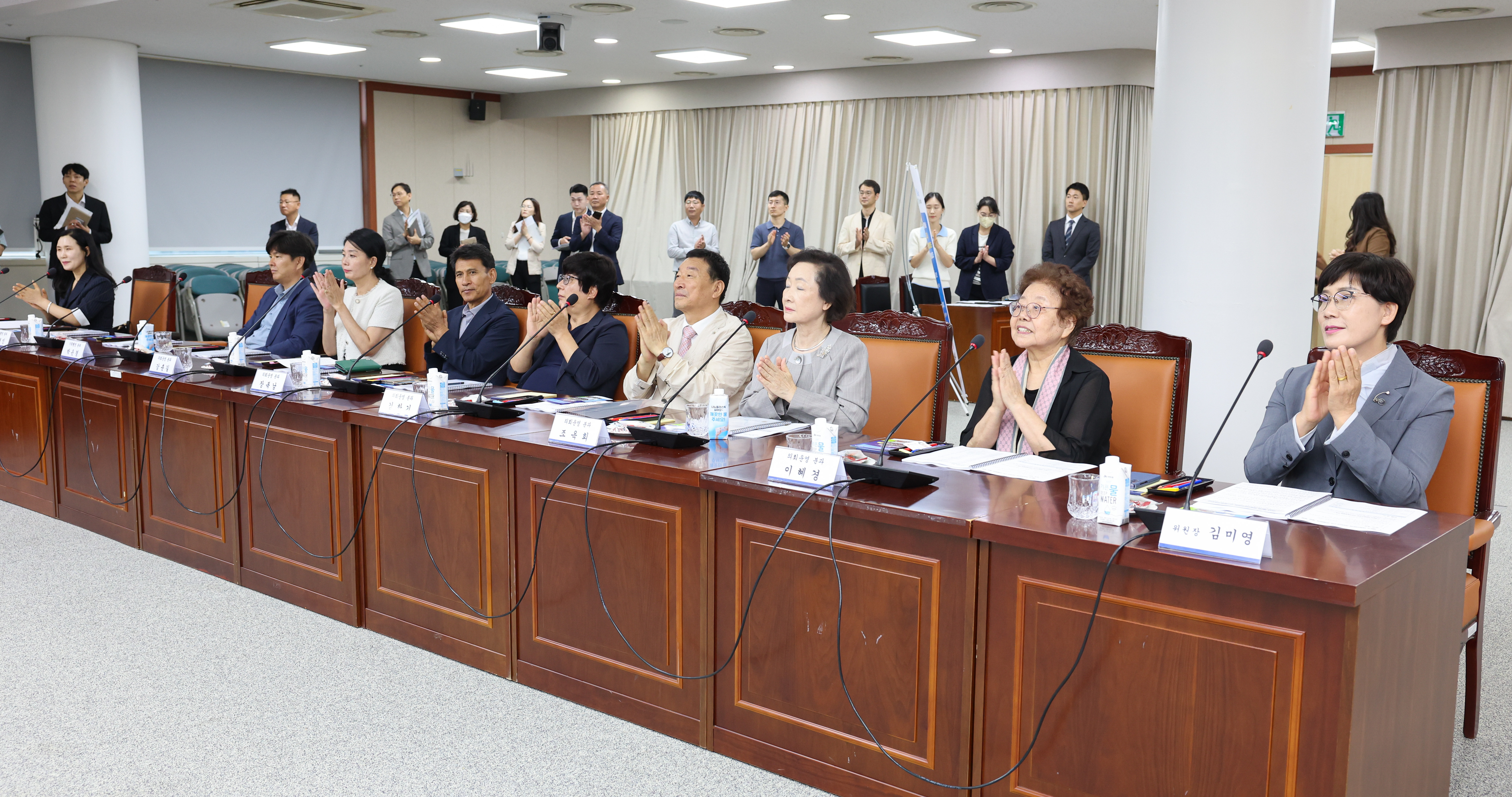 2025년 2차 전라남도의회 의정자문위원회 회의 첨부이미지 : 25년09월09일 2025년 2차 전라남도의회 의정자문휘원회 회의 (35).jpg