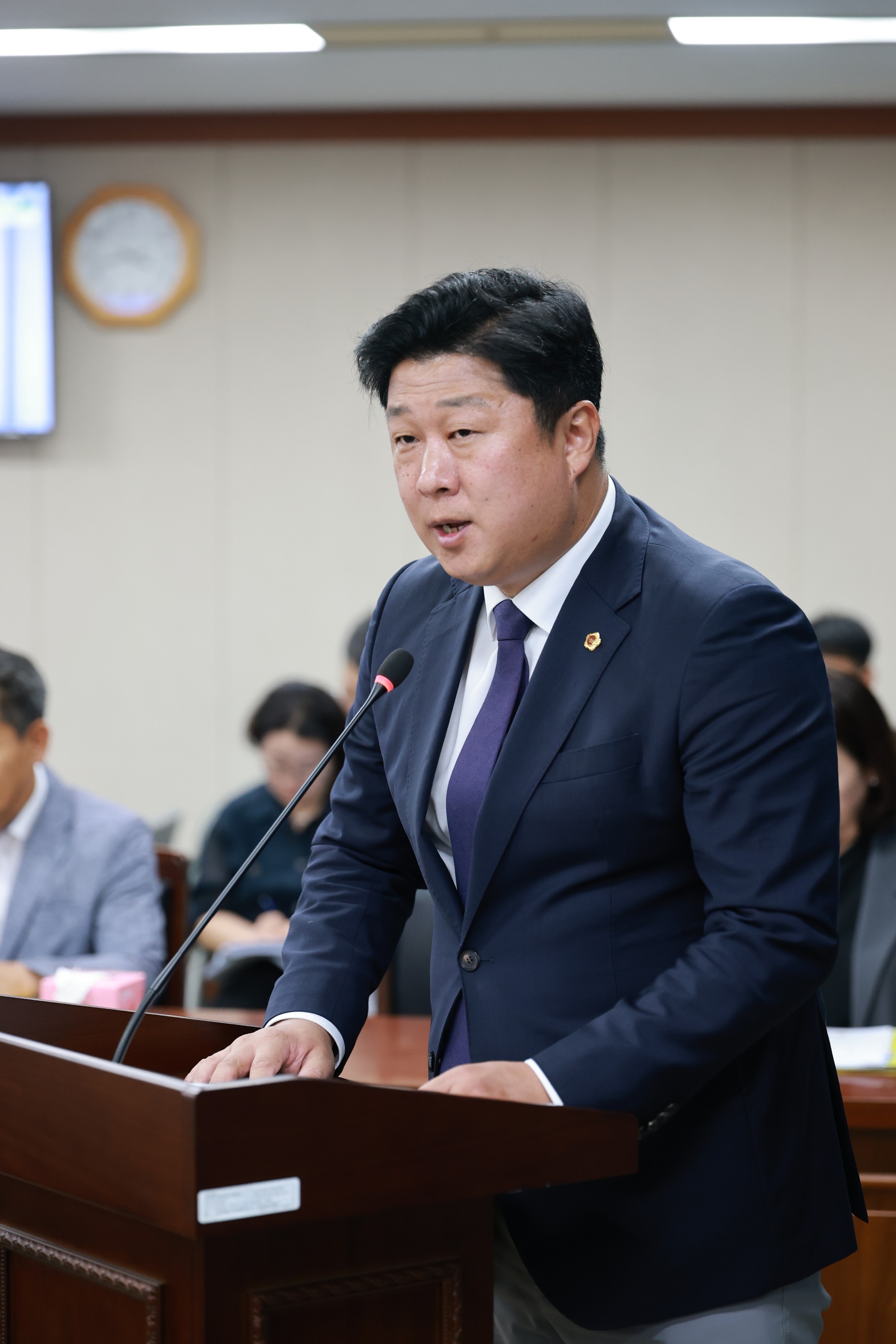 제393회 임시회 농수산위원회 회의 첨부이미지 : 25년09월09일 제393회 임시회 농수산위원회 회의 - 021.jpg