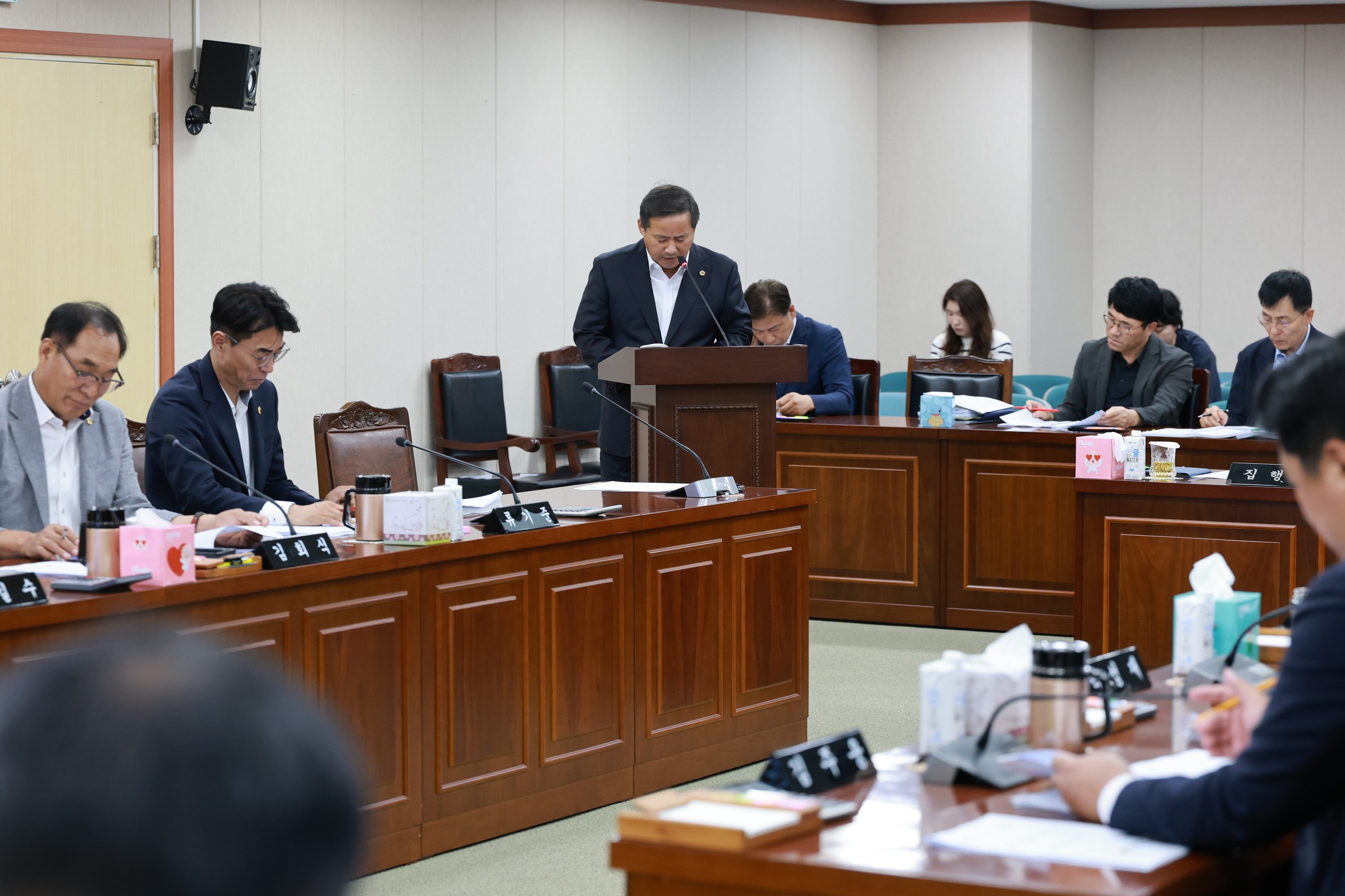 제393회 임시회 농수산위원회 회의 첨부이미지 : 25년09월09일 제393회 임시회 농수산위원회 회의 - 045.jpg
