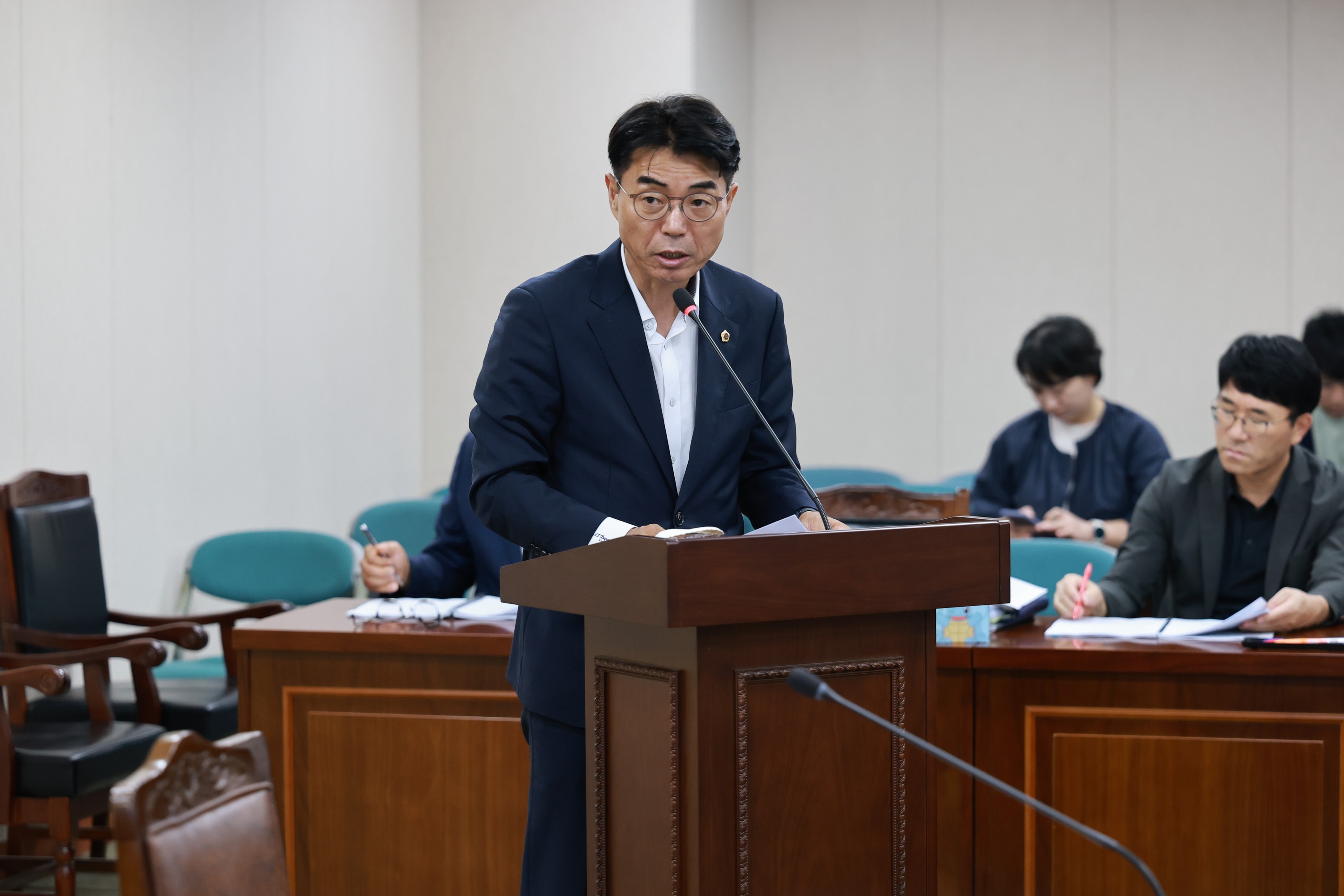 제393회 임시회 농수산위원회 회의 첨부이미지 : 25년09월09일 제393회 임시회 농수산위원회 회의 - 037.jpg
