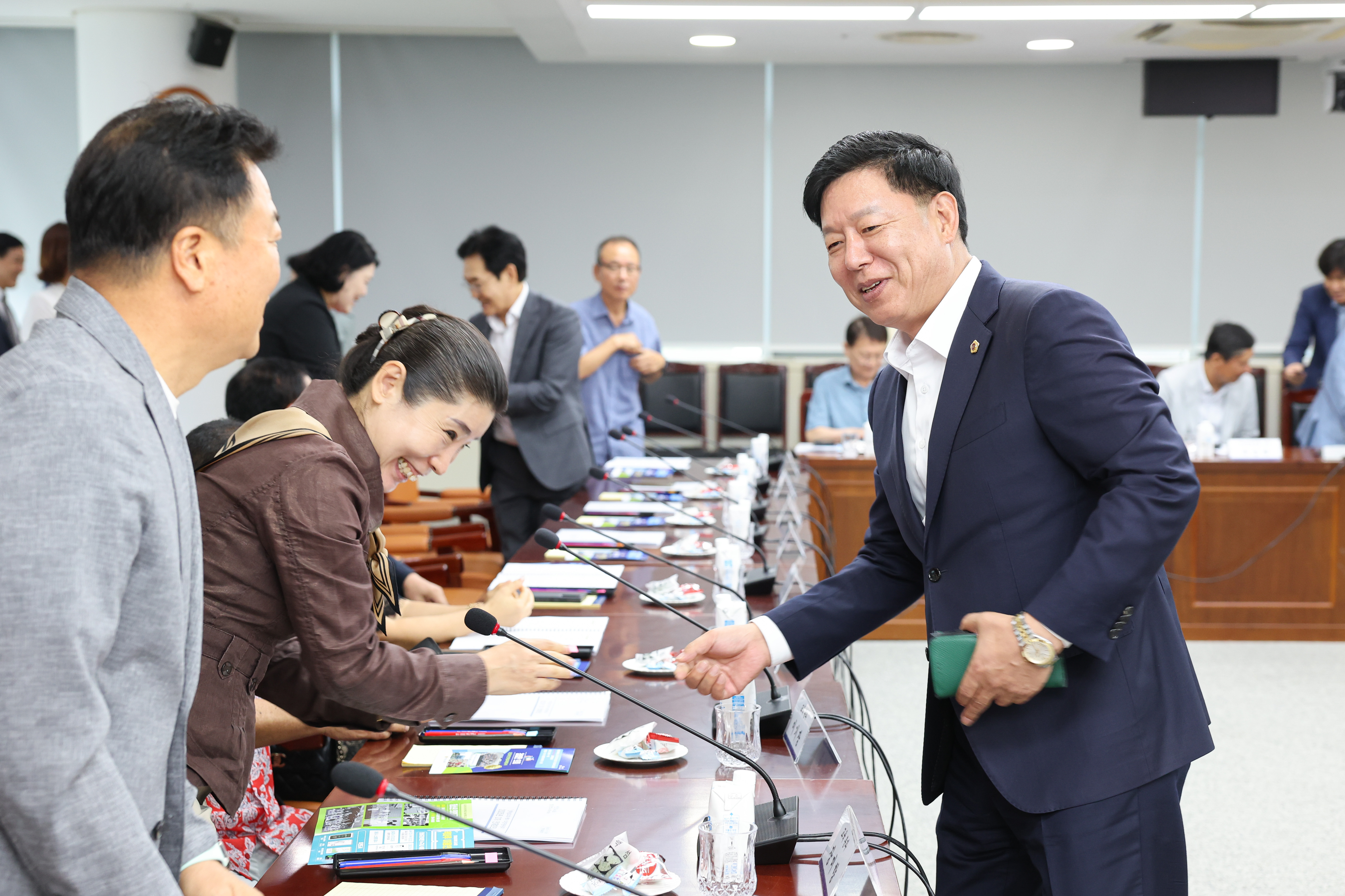 2025년 2차 전라남도의회 의정자문위원회 회의 첨부이미지 : 25년09월09일 2025년 2차 전라남도의회 의정자문휘원회 회의 (25).jpg
