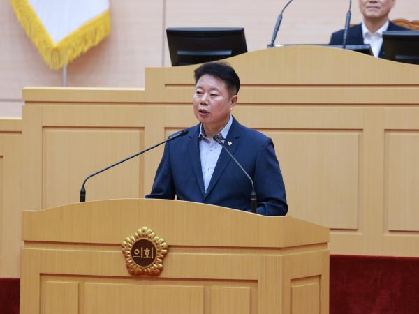 제393회 임시회 제1차 본회의 첨부이미지 : 25년09월09일 제393회 임시회 제1차 본회의 - 140.jpg