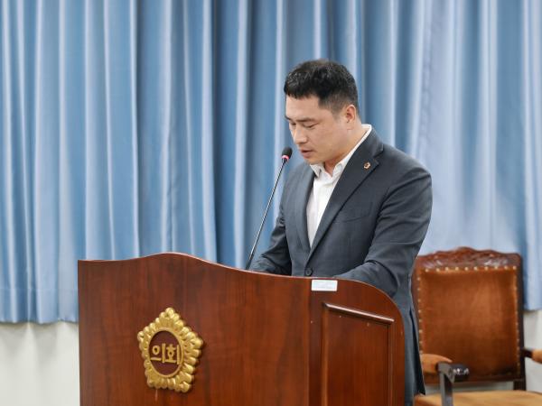 제393회 임시회 안전건설소방위원회 회의 첨부이미지 : 25년09월09일 제393회 임시회 안전건설소방위원회 회의 - 008.jpg