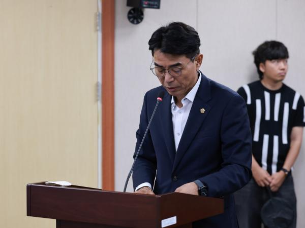 제393회 임시회 농수산위원회 회의 첨부이미지 : 25년09월09일 제393회 임시회 농수산위원회 회의 - 040.jpg