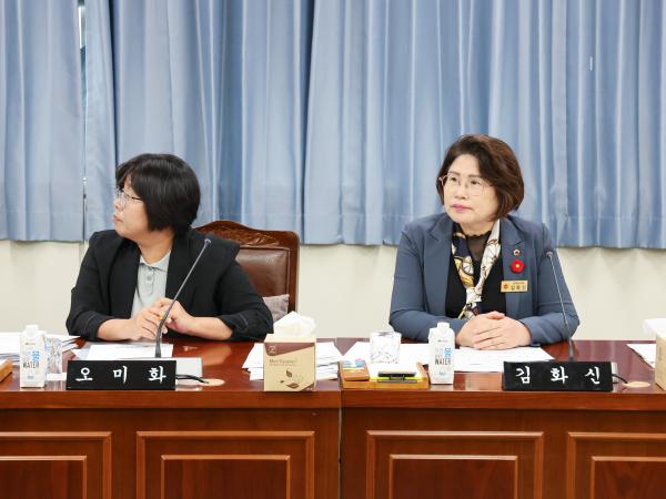 제393회 임시회 기획행정위원회 회의 첨부이미지 : 25년09월09일 제393회 임시회 기획행정위원회 회의 (3).jpg