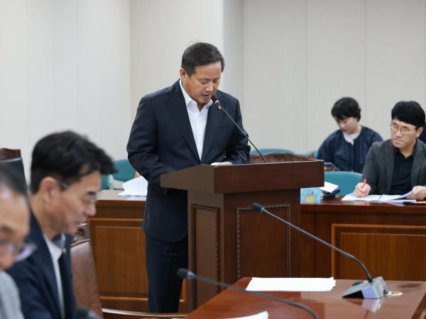 제393회 임시회 농수산위원회 회의 첨부이미지 : 25년09월09일 제393회 임시회 농수산위원회 회의 - 044.jpg