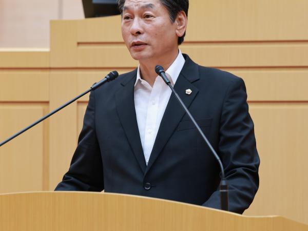 제393회 임시회 제1차 본회의 첨부이미지 : 25년09월09일 제393회 임시회 제1차 본회의 - 122.jpg