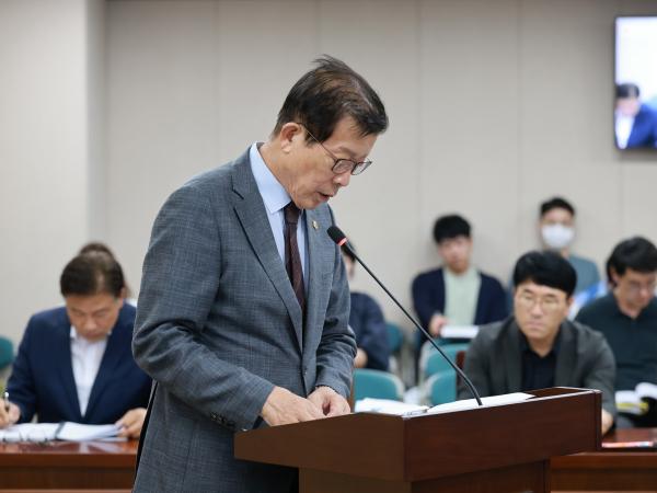 제393회 임시회 농수산위원회 회의 첨부이미지 : 25년09월09일 제393회 임시회 농수산위원회 회의 - 027.jpg