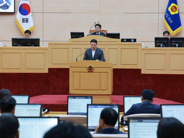 제393회 임시회 제1차 본회의 첨부이미지 : 25년09월09일 제393회 임시회 제1차 본회의 - 096.jpg
