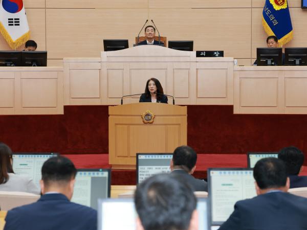 제393회 임시회 제1차 본회의 첨부이미지 : 25년09월09일 제393회 임시회 제1차 본회의 - 134.jpg