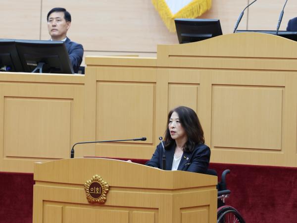 제393회 임시회 제1차 본회의 첨부이미지 : 25년09월09일 제393회 임시회 제1차 본회의 - 020.jpg