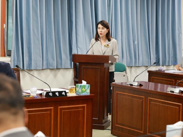 제393회 임시회 보건복지환경위원회 회의 첨부이미지 : 25년09월09일 제393회 임시회 보건복지환경위원회 회의 - 036.jpg