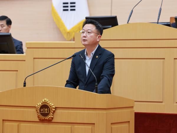 제393회 임시회 제1차 본회의 첨부이미지 : 25년09월09일 제393회 임시회 제1차 본회의 - 146.jpg