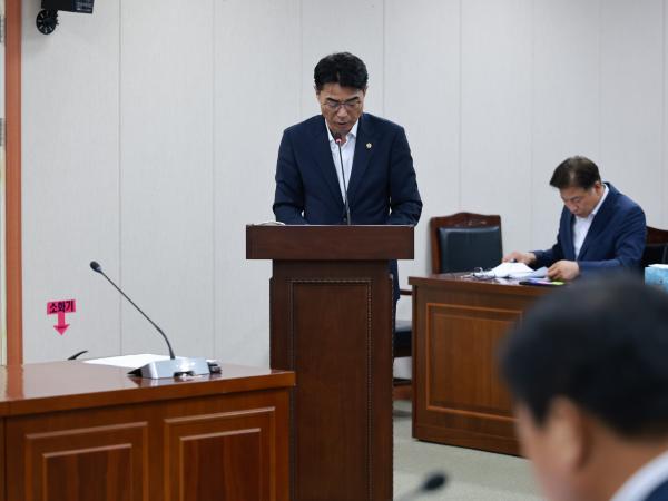 제393회 임시회 농수산위원회 회의 첨부이미지 : 25년09월09일 제393회 임시회 농수산위원회 회의 - 038.jpg