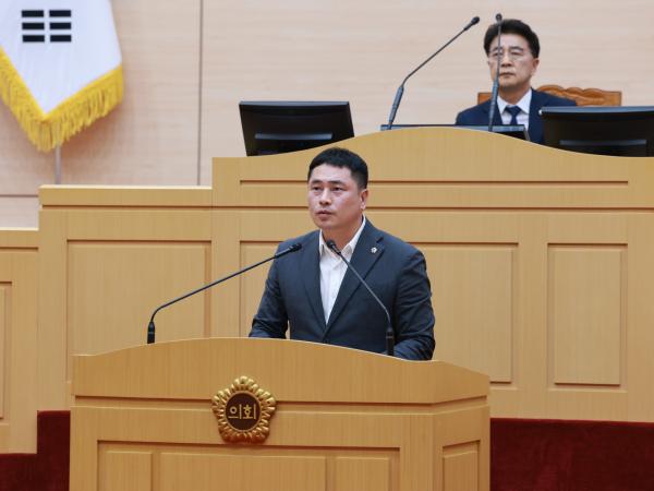 제393회 임시회 제1차 본회의 첨부이미지 : 25년09월09일 제393회 임시회 제1차 본회의 - 091.jpg