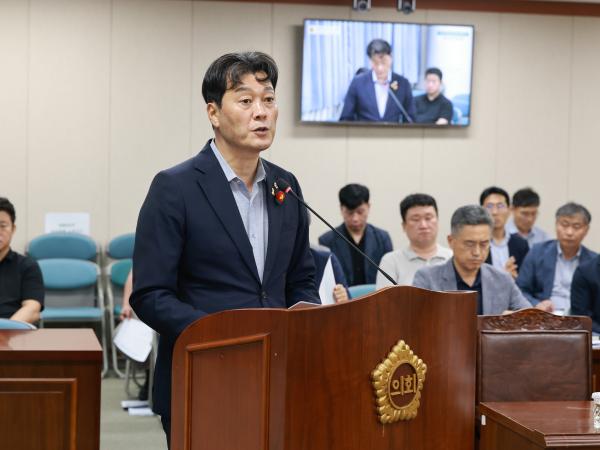 제393회 임시회 안전건설소방위원회 회의 첨부이미지 : 25년09월09일 제393회 임시회 안전건설소방위원회 회의 - 024.jpg