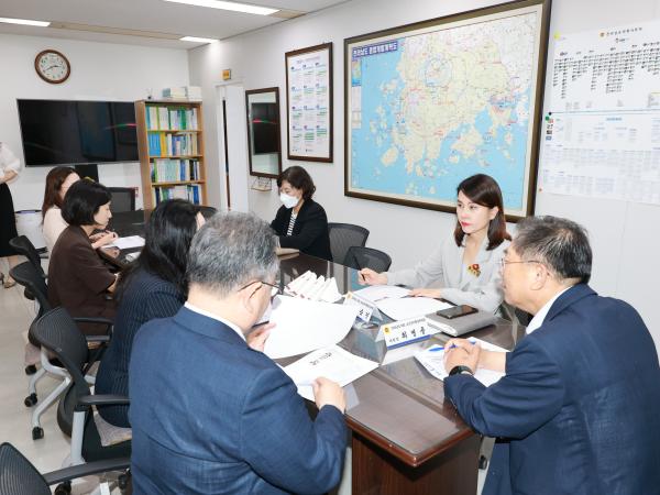 2025년 제2차 의정자문위원회 보건복지환경분과 회의 첨부이미지 : 25년09월09일 2025년 제2차 의정자문위원회 보건복지환경분과 회의 - 006.jpg