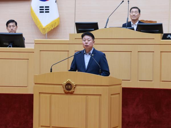 제393회 임시회 제1차 본회의 첨부이미지 : 25년09월09일 제393회 임시회 제1차 본회의 - 141.jpg