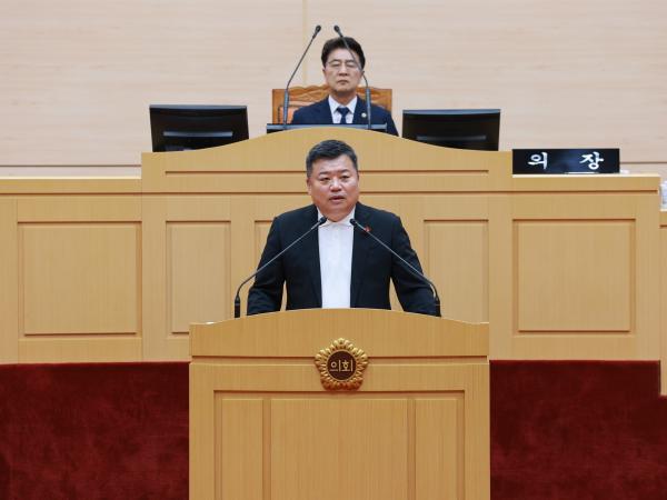 제393회 임시회 제1차 본회의 첨부이미지 : 25년09월09일 제393회 임시회 제1차 본회의 - 101.jpg