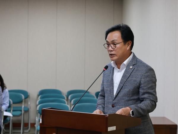 제393회 임시회 보건복지환경위원회 회의 첨부이미지 : 25년09월09일 제393회 임시회 보건복지환경위원회 회의 - 015.jpg