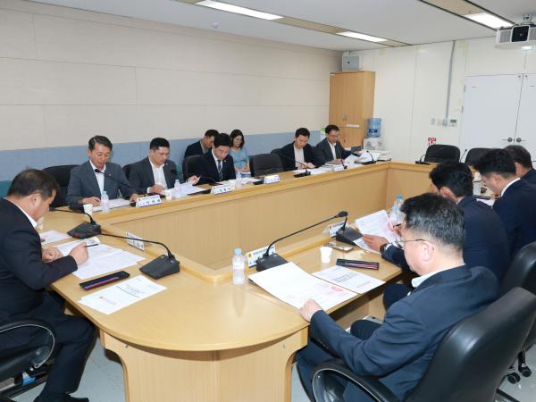 전라남도 마이스산업 활성화 연구회 정책 연구용역 중간보고회 첨부이미지 : 25년09월09일 전라남도 마이스산업 활성화 연구회 정책 연구용역 중간보고회 - 004.jpg