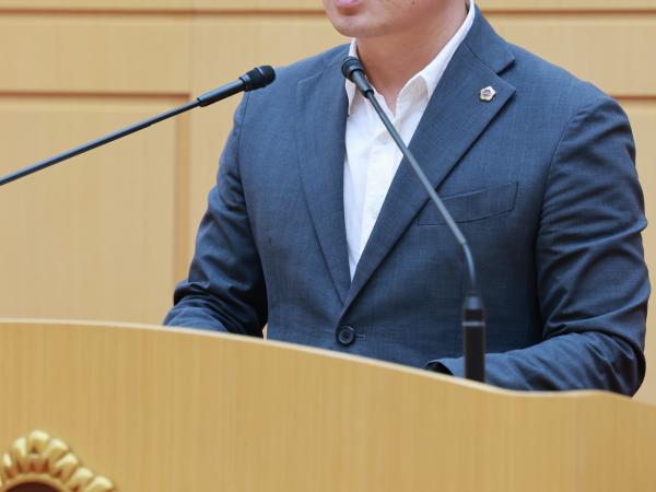 제393회 임시회 제1차 본회의 첨부이미지 : 25년09월09일 제393회 임시회 제1차 본회의 - 095.jpg