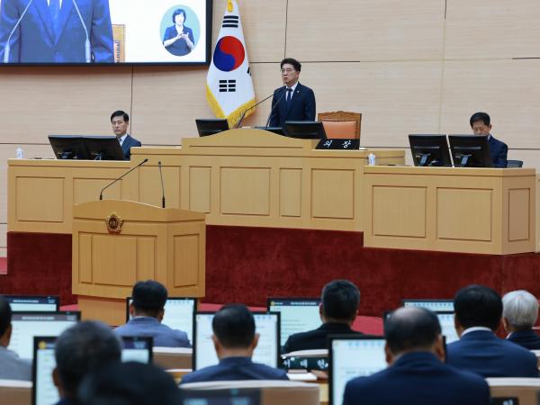 제393회 임시회 제1차 본회의 첨부이미지 : 25년09월09일 제393회 임시회 제1차 본회의 - 044.jpg
